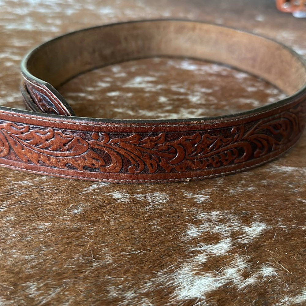 Beautiful Tooled Leather Belt View 3